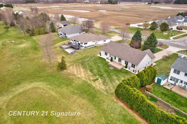 1215 Kennely Road, Saginaw, MI 48609