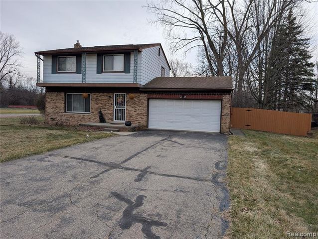 16931 Edwards Avenue, Southfield, MI 48076