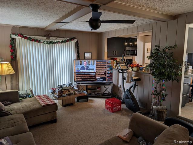 16931 Edwards Avenue, Southfield, MI 48076