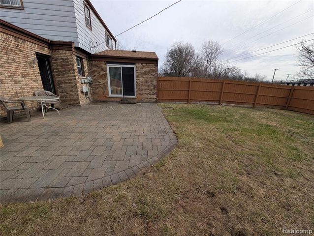 16931 Edwards Avenue, Southfield, MI 48076