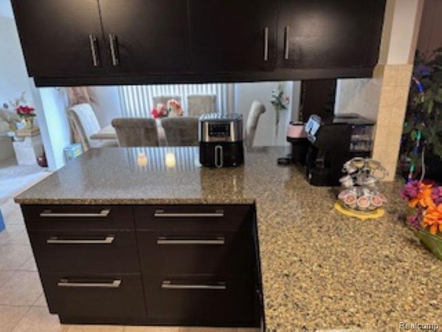 16931 Edwards Avenue, Southfield, MI 48076