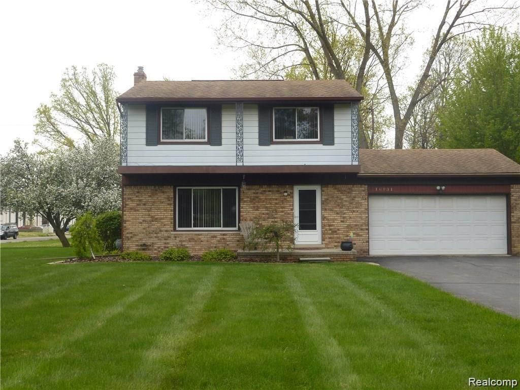 16931 Edwards Avenue, Southfield, MI 48076