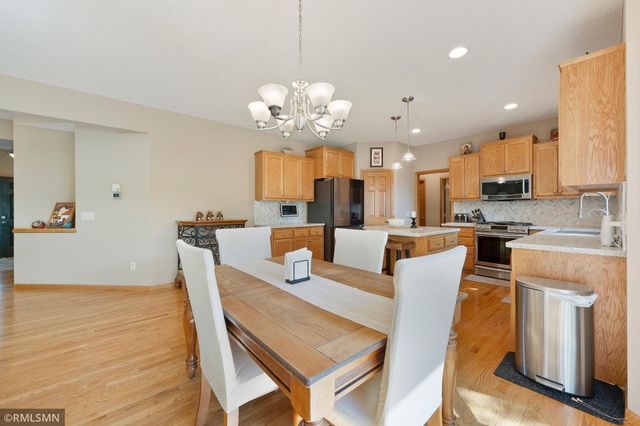 1774 Fox Run, Shakopee, MN 55379
