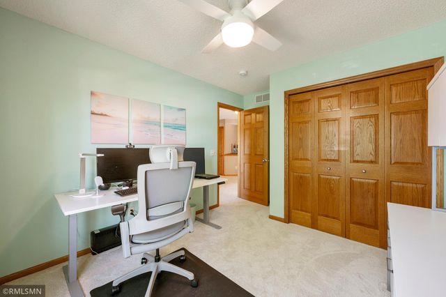 1774 Fox Run, Shakopee, MN 55379