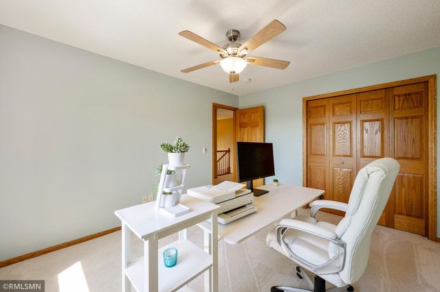 1774 Fox Run, Shakopee, MN 55379