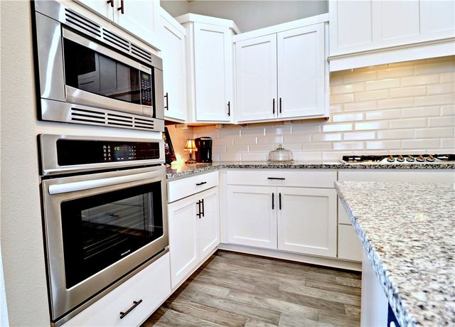1431 Cave Stream Drive, Cave Springs, AR 72718