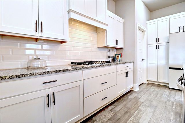 1431 Cave Stream Drive, Cave Springs, AR 72718