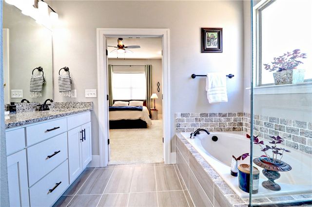 1431 Cave Stream Drive, Cave Springs, AR 72718