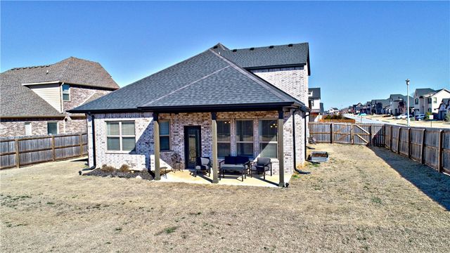 1431 Cave Stream Drive, Cave Springs, AR 72718