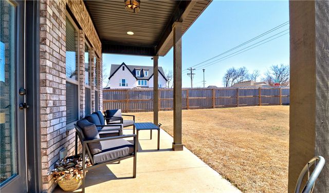 1431 Cave Stream Drive, Cave Springs, AR 72718