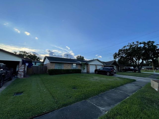 704 Teabury Avenue, Pasadena, TX 77503