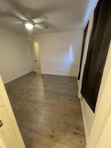 704 Teabury Avenue, Pasadena, TX 77503