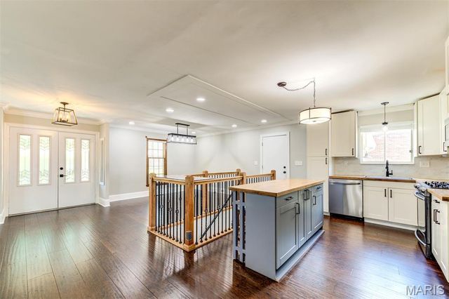 4515 Firelight Drive, Oakville, MO 63129