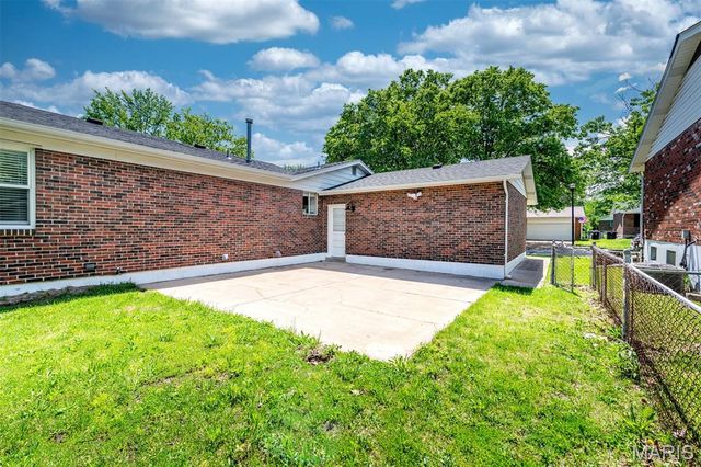 4515 Firelight Drive, Oakville, MO 63129