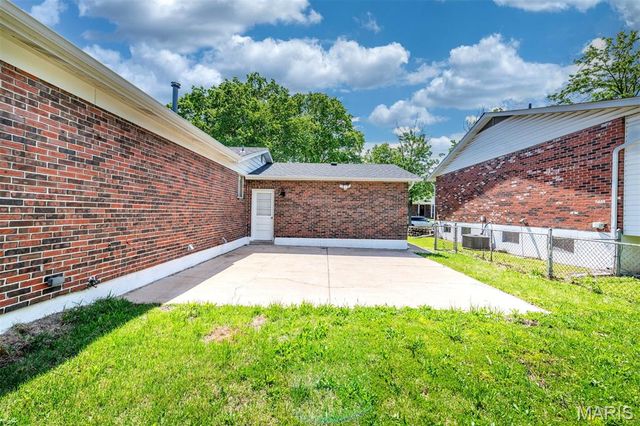 4515 Firelight Drive, Oakville, MO 63129