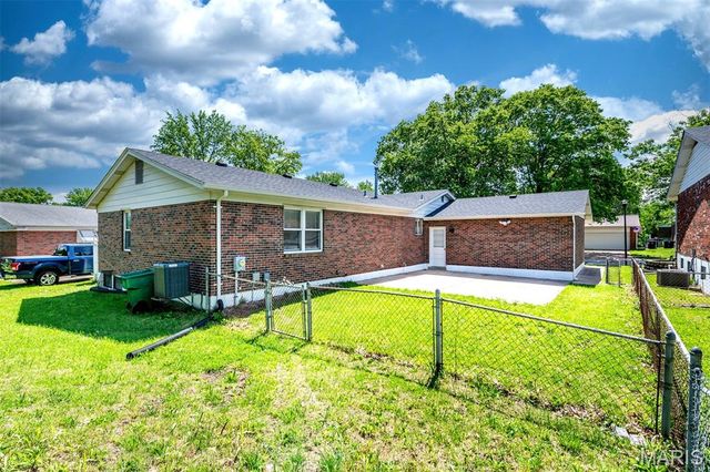 4515 Firelight Drive, Oakville, MO 63129