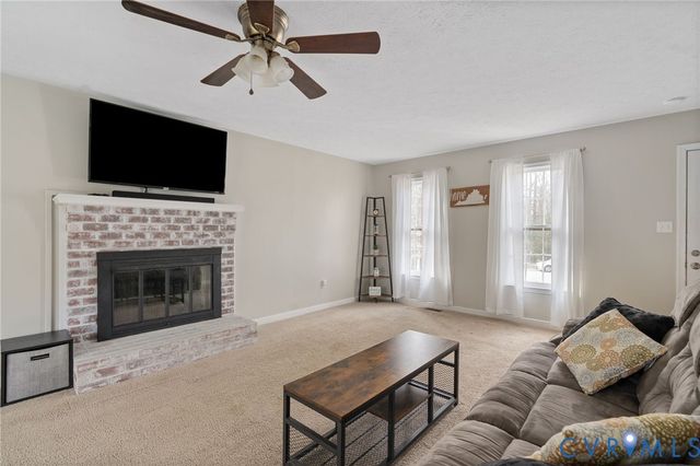 13642 Decidedly Ct, Midlothian, VA 23112