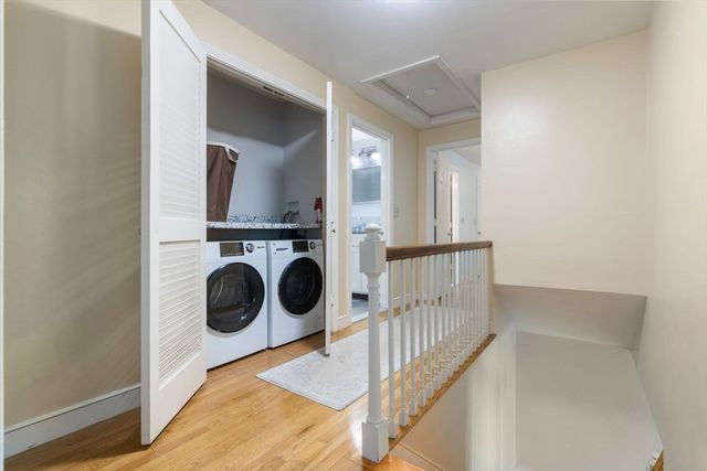 30 Stanhope Dr, Norfolk, MA 02056