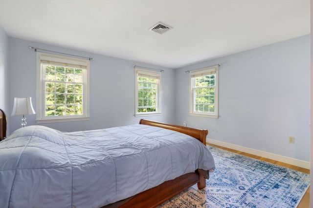 30 Stanhope Dr, Norfolk, MA 02056