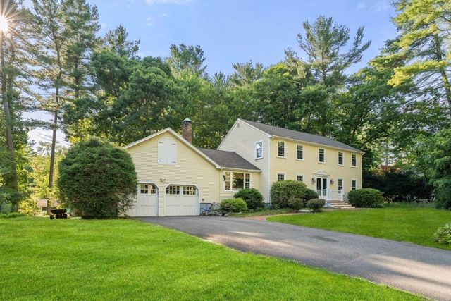 30 Stanhope Dr, Norfolk, MA 02056