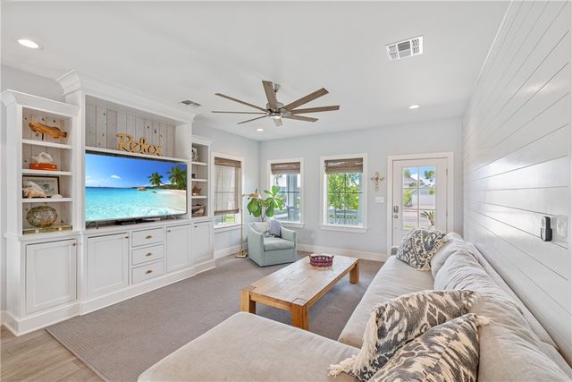 145 Beachwalk, Port Aransas, TX 78373