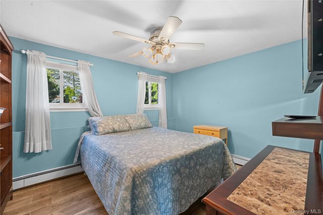 257 Cadman Avenue, Babylon, NY 11702