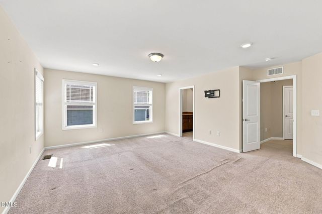 243 Chatsworth Lane, Clayton, NC 27527