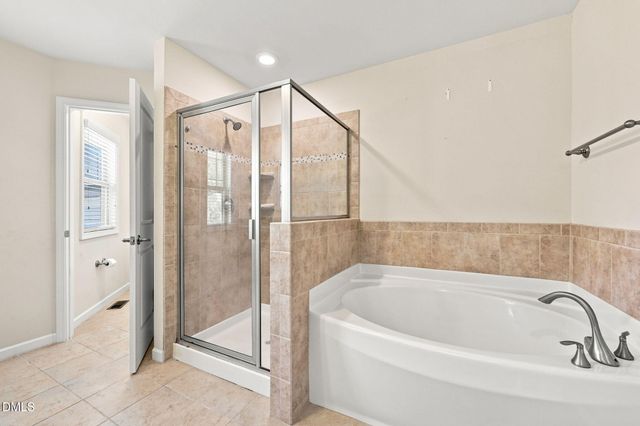 243 Chatsworth Lane, Clayton, NC 27527