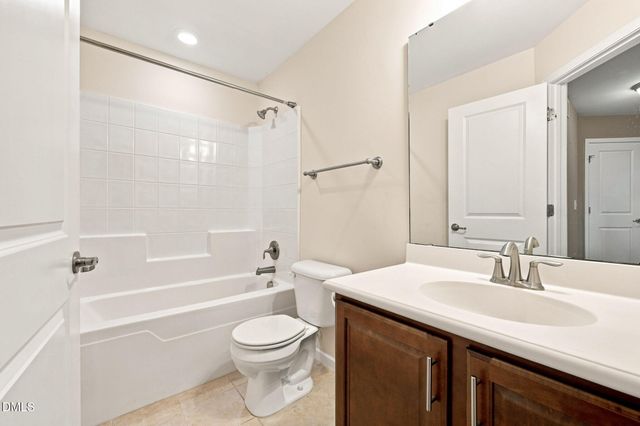 243 Chatsworth Lane, Clayton, NC 27527