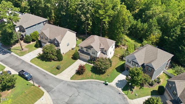 243 Chatsworth Lane, Clayton, NC 27527
