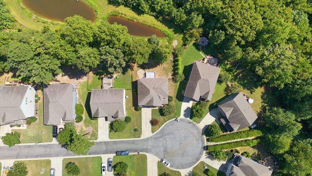 243 Chatsworth Lane, Clayton, NC 27527