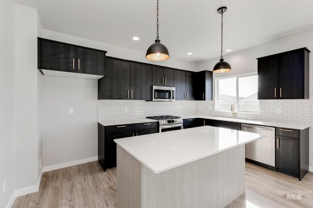 18433 N Sweet William Ave, Nampa, ID 83687