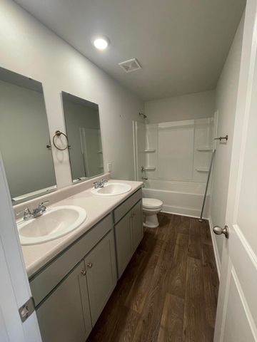135 E Sunrise Lane, Summerville, SC 29486