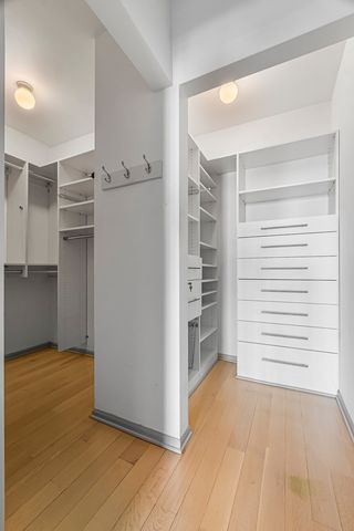 21 W Chestnut Street 1403, Chicago, IL 60610