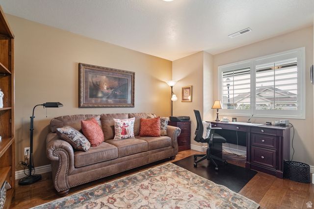 2196 E VALLEY VIEW CT, Layton, UT 84040