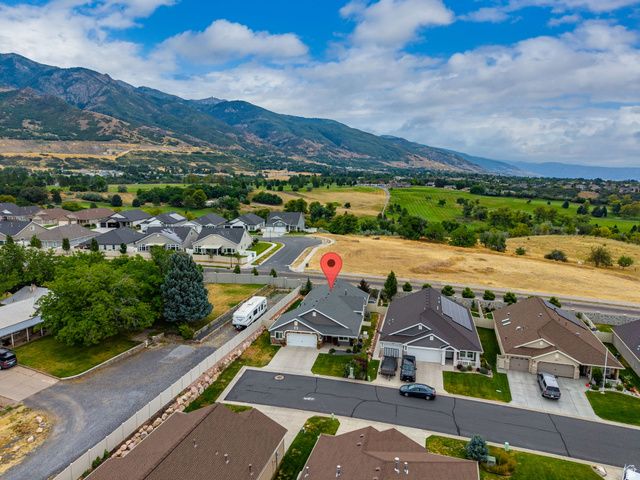 2196 E VALLEY VIEW CT, Layton, UT 84040