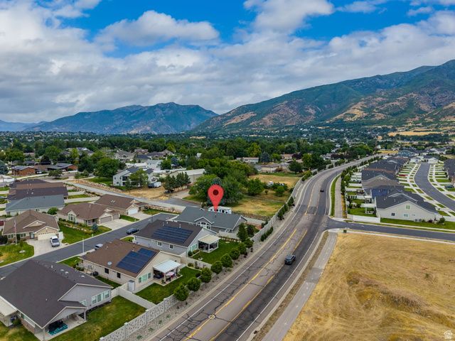 2196 E VALLEY VIEW CT, Layton, UT 84040