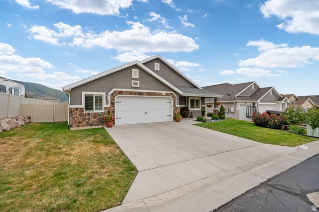 2196 E VALLEY VIEW CT, Layton, UT 84040