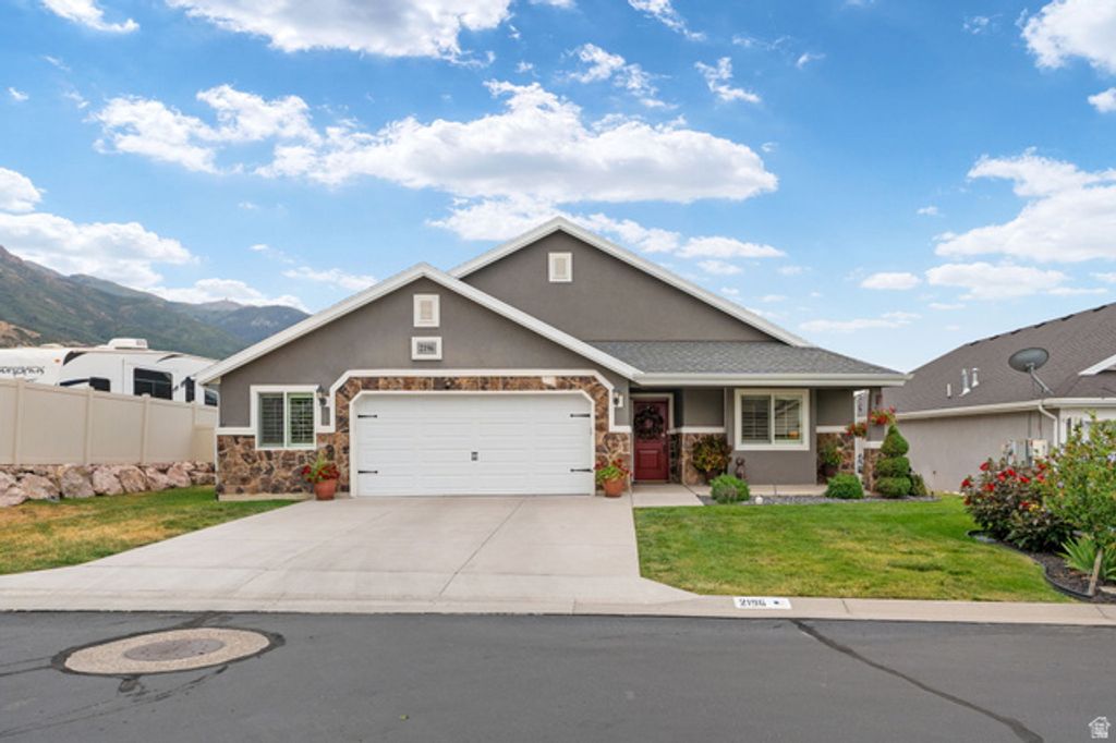 2196 E VALLEY VIEW CT, Layton, UT 84040