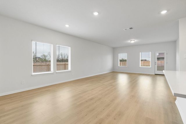 104 Boondoggle RDG -, Cedar Creek, TX 78612