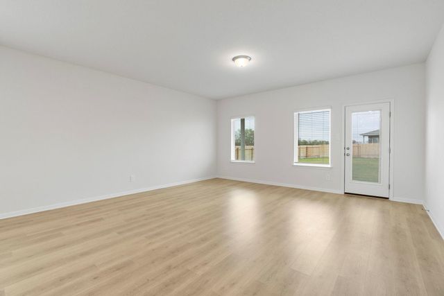 104 Boondoggle RDG -, Cedar Creek, TX 78612