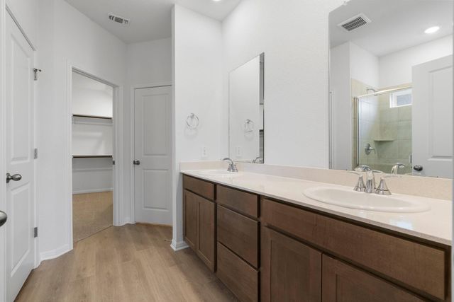 104 Boondoggle RDG -, Cedar Creek, TX 78612