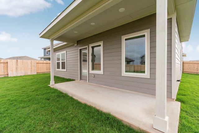 104 Boondoggle RDG -, Cedar Creek, TX 78612