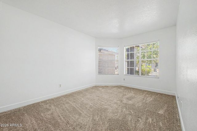 25 W SEQUOIA Drive, Phoenix, AZ 85027