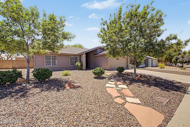 25 W SEQUOIA Drive, Phoenix, AZ 85027