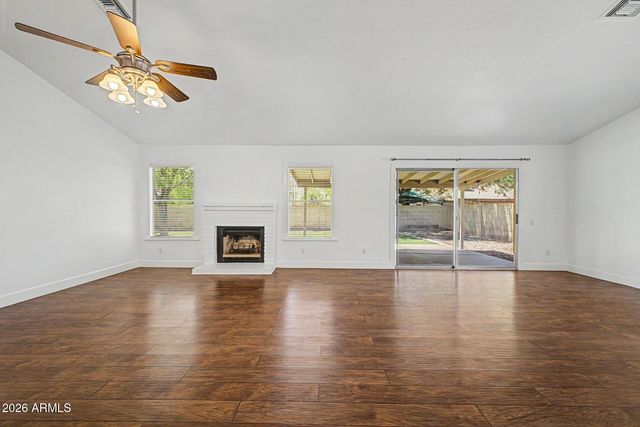 25 W SEQUOIA Drive, Phoenix, AZ 85027