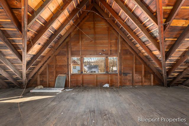 137 Auburn Avenue, Grand Rapids, MI 49506