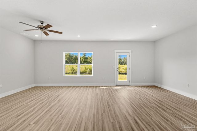 4643 Eider Rd, Pace, FL 32571