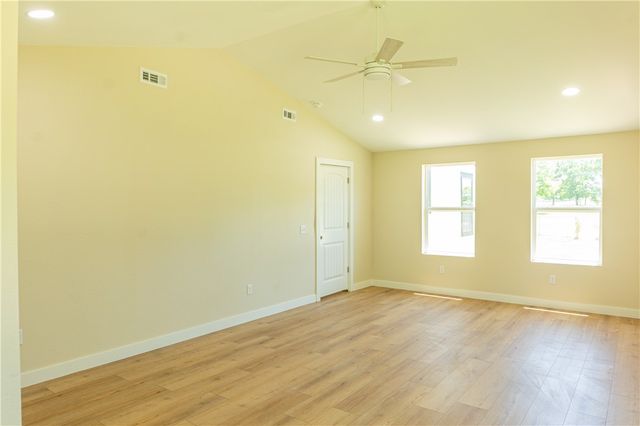 18175 Harmon Road, Fayetteville, AR 72704