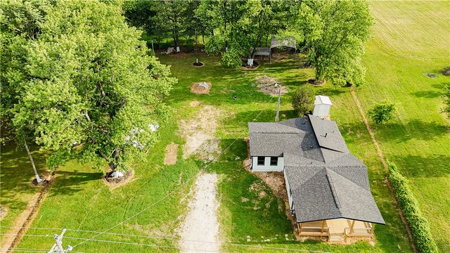 18175 Harmon Road, Fayetteville, AR 72704